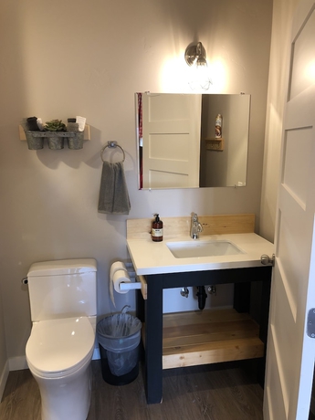 Imagen de la habitación del Hotel Eastside Guesthouse. Foto 7