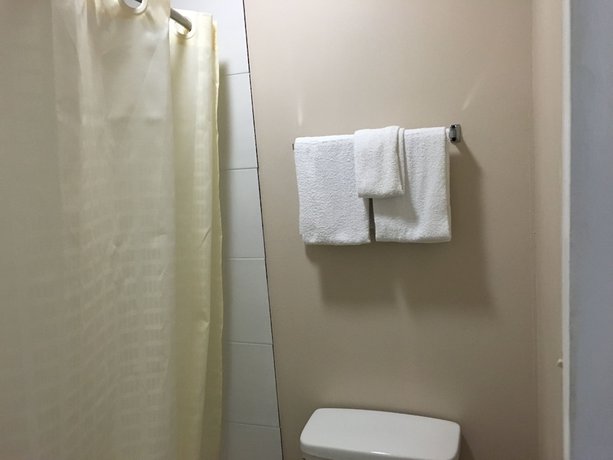 Imagen de la habitación del Hotel Eastsider Motel. Foto 11