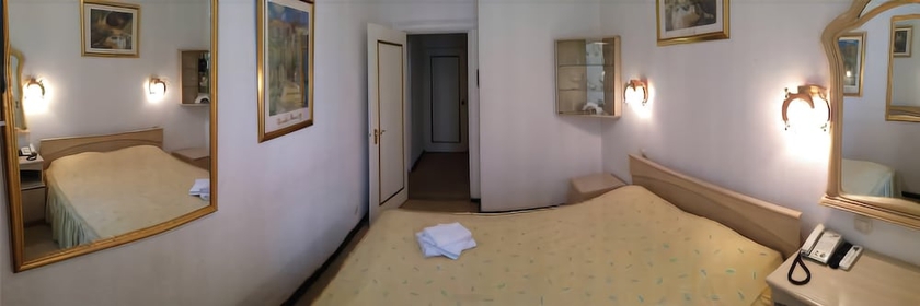 Imagen de la habitación del Hotel East-west. Foto 5