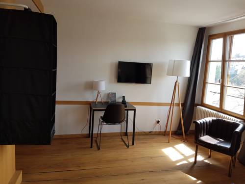 Imagen de la habitación del Hotel East-west Riverside. Foto 2
