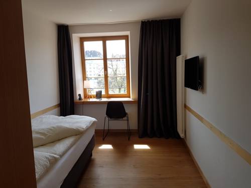 Imagen de la habitación del Hotel East-west Riverside. Foto 5