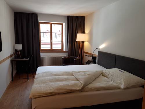 Imagen de la habitación del Hotel East-west Riverside. Foto 10