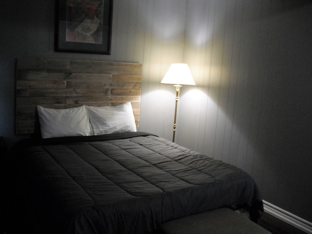 Imagen de la habitación del Hotel Eastwood Motel. Foto 17