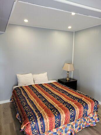 Imagen de la habitación del Hotel Eastwood Motel. Foto 18
