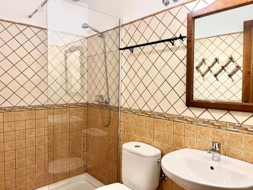 Imagen de la habitación del Hotel Easy Nerja Bronce. Foto 18