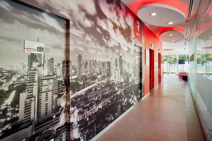 Imagen de los interiores del Hotel Easy Planet Bangkok Asoke. Foto 11