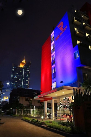Imagen de los exteriores del Hotel Easy Planet Bangkok Asoke. Foto 9