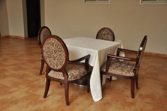 Imagen de los interiores del Hotel Easy View. Foto 18