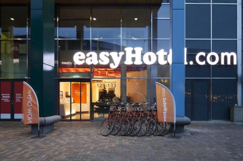 Imagen general del Hotel Easyhotel Amsterdam Arena Boulevard. Foto 1