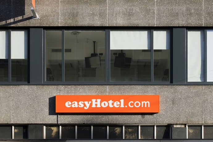 Imagen de los exteriores del Hotel Easyhotel Amsterdam City Centre South. Foto 15