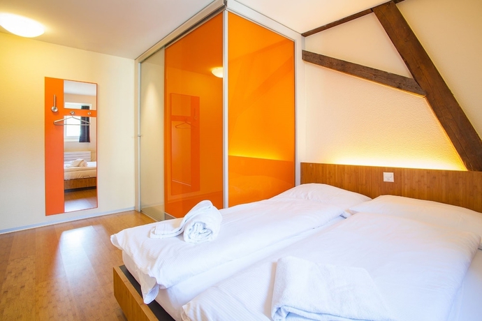 Imagen de la habitación del Hotel Easyhotel Basel City - Contactless Self Check-in. Foto 7