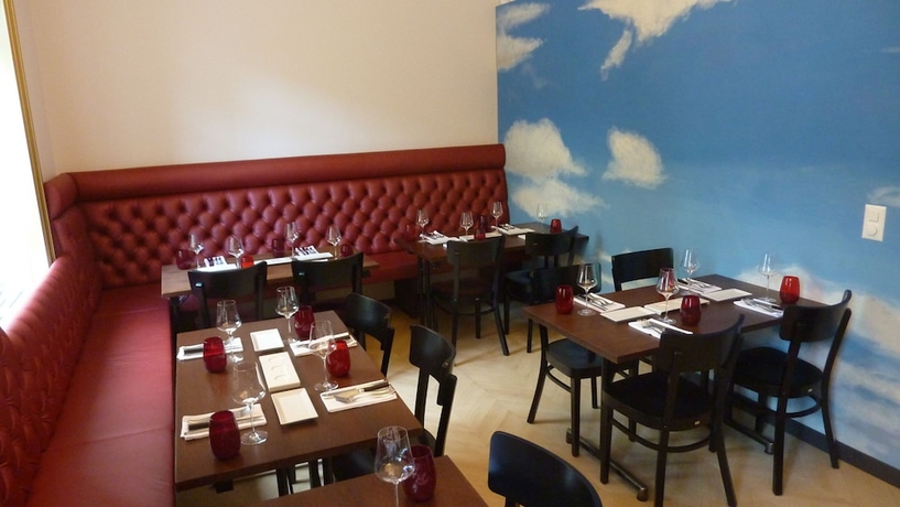Imagen del bar/restaurante del Hotel Easyhotel Basel City - Contactless Self Check-in. Foto 4
