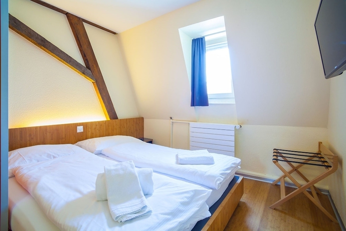 Imagen de la habitación del Hotel Easyhotel Basel - Contactless Self Check-in. Foto 8