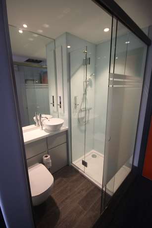 Imagen de la habitación del Hotel Easyhotel Belfast. Foto 3