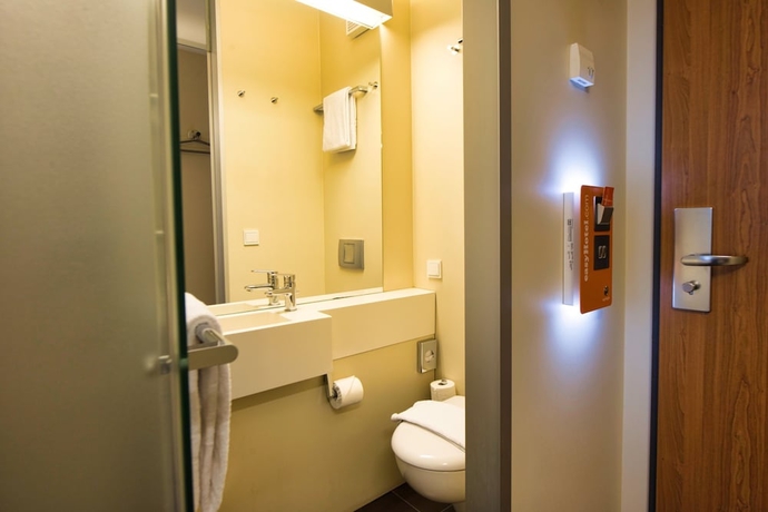 Imagen de la habitación del Hotel Easyhotel Berlin Hackescher Markt. Foto 12