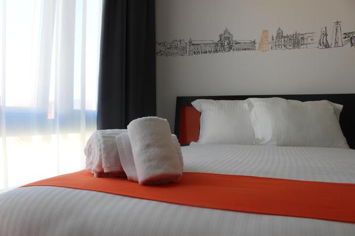 Imagen de la habitación del Hotel Easyhotel Lisbon. Foto 3