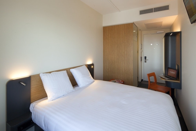 Imagen de la habitación del Hotel Easyhotel Maastricht City Centre. Foto 15