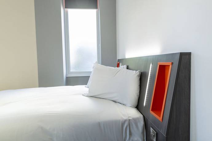 Imagen de la habitación del Hotel Easyhotel Reading. Foto 3