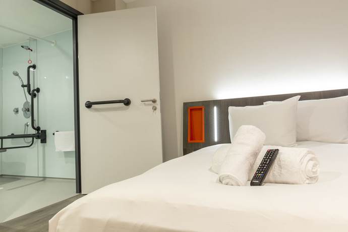 Imagen de la habitación del Hotel Easyhotel Reading. Foto 6