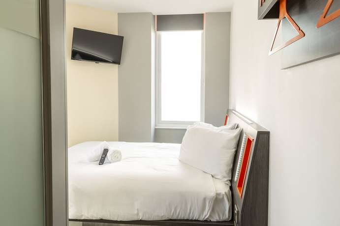 Imagen de la habitación del Hotel Easyhotel Reading. Foto 12