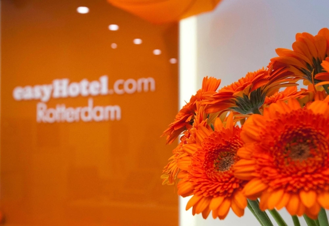 Imagen de los exteriores del Hotel Easyhotel Rotterdam City Centre. Foto 8