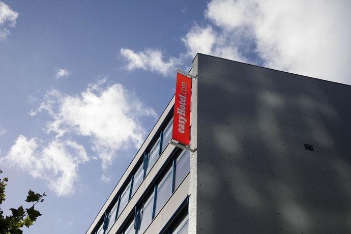 Imagen de los exteriores del Hotel Easyhotel Rotterdam City Centre. Foto 9