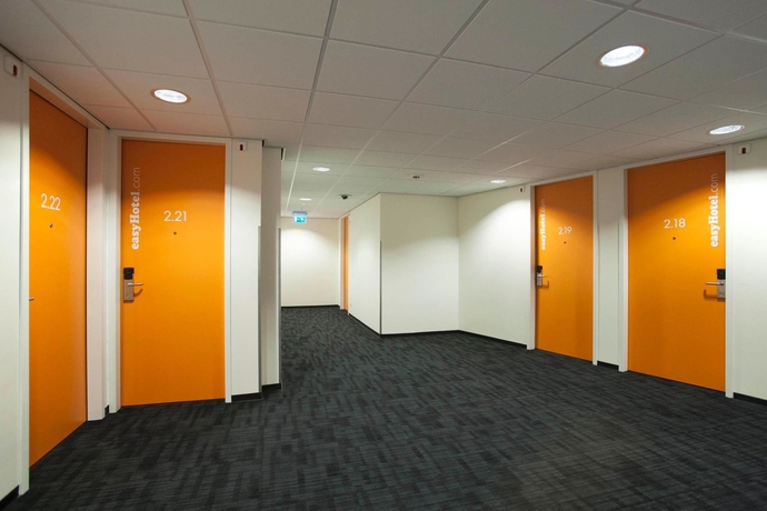 Imagen de la habitación del Hotel Easyhotel Rotterdam City Centre. Foto 2