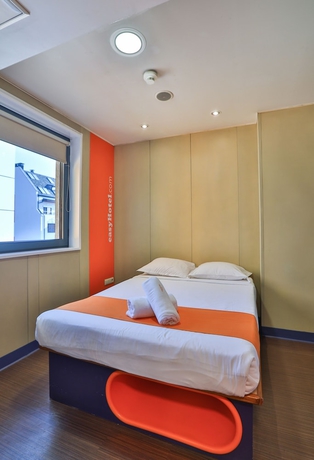 Imagen de la habitación del Hotel Easyhotel Sofia. Foto 13