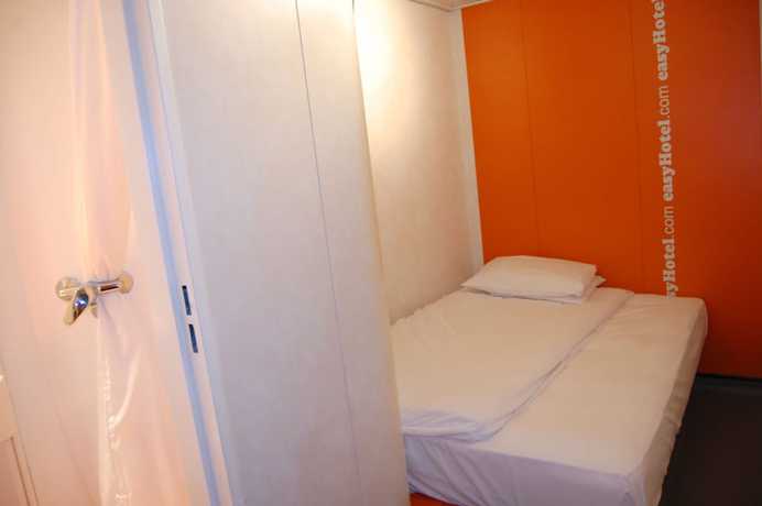 Imagen de la habitación del Hotel Easyhotel South Kensington. Foto 5