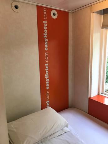 Imagen de la habitación del Hotel Easyhotel South Kensington. Foto 7