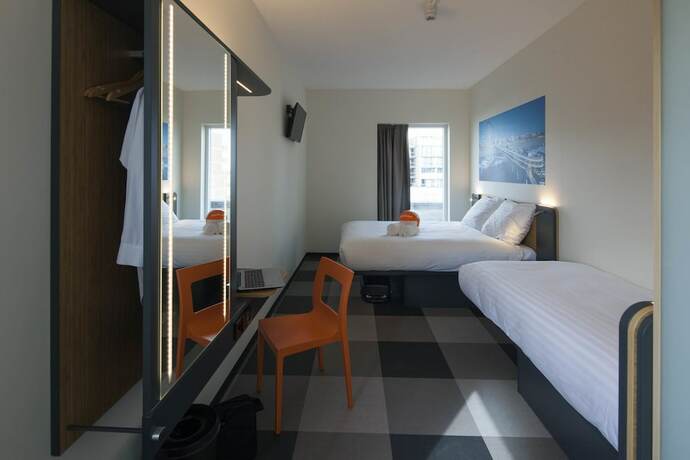 Imagen de la habitación del Hotel Easyhotel The Hague Scheveningen Beach. Foto 18