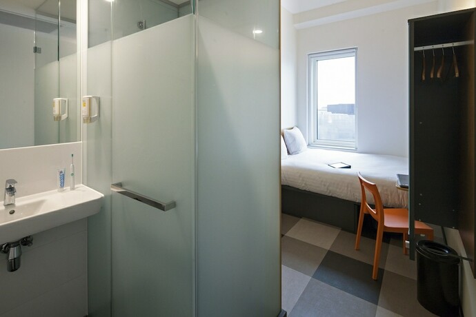 Imagen de la habitación del Hotel Easyhotel The Hague Scheveningen Beach. Foto 19