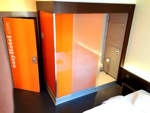 Imagen general del Hotel Easyhotel Zürich City Centre. Foto 4