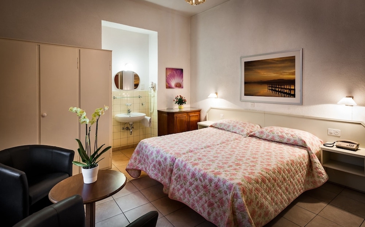 Imagen de la habitación del Hotel Easyrooms Dell'angelo. Foto 13