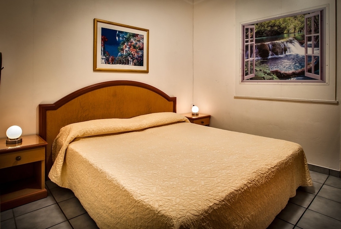 Imagen de la habitación del Hotel Easyrooms Dell'angelo. Foto 18