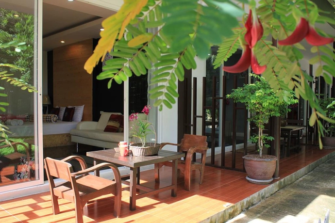 Imagen de los exteriores del Hotel Eat N Sleep. Foto 19