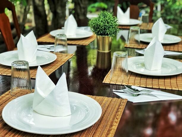 Imagen del bar/restaurante del Hotel Eaustay. Foto 6