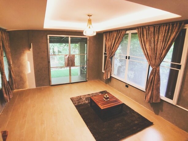 Imagen de la habitación del Hotel Eaustay. Foto 10