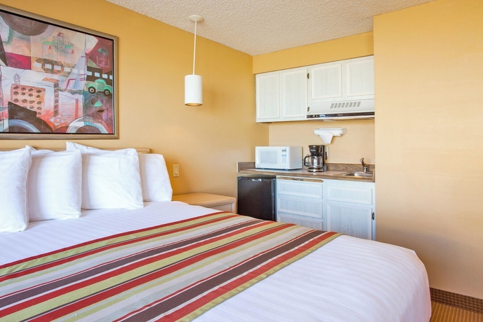 Imagen de la habitación del Hotel Ebb Tide Oceanfront Inn. Foto 11