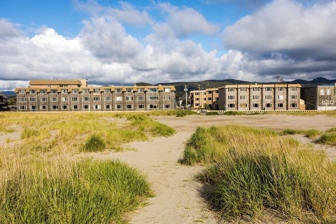 Imagen general del Hotel Ebb Tide Oceanfront Inn. Foto 1