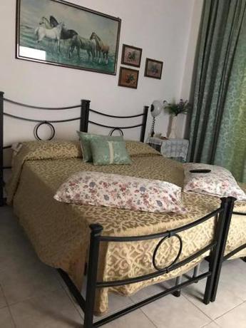 Imagen de la habitación del Hotel Ebe. Foto 17