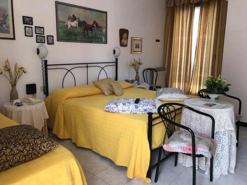 Imagen de la habitación del Hotel Ebe. Foto 20