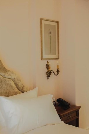 Imagen de la habitación del Hotel Ebel Boutique. Foto 14