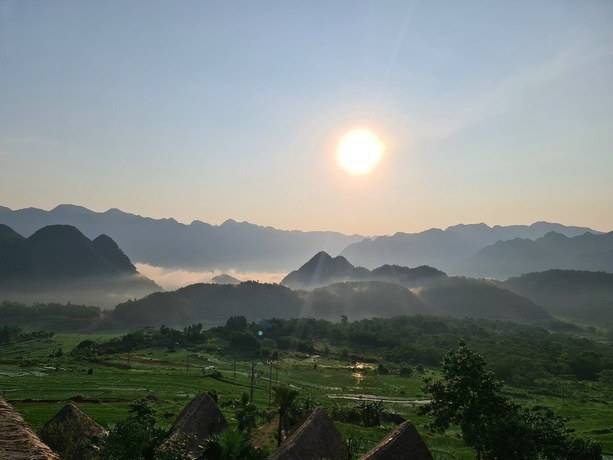 Imagen general del Hotel Ebino Pu Luong Resort. Foto 5