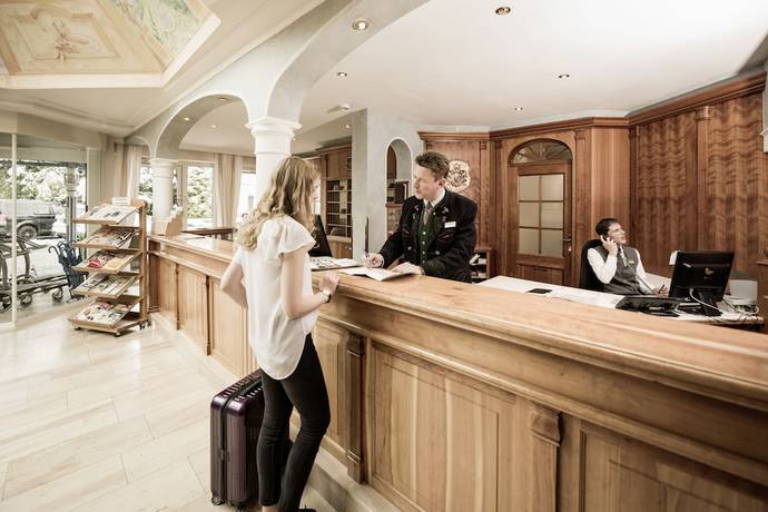 Imagen de los interiores del Hotel Ebner\'s Waldhof am See Resort and Spa. Foto 20