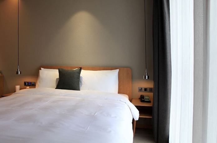 Imagen de la habitación del Hotel Ebo Hangzhou Wulinmen. Foto 13