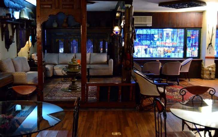 Imagen del bar/restaurante del Hotel Ebru. Foto 5