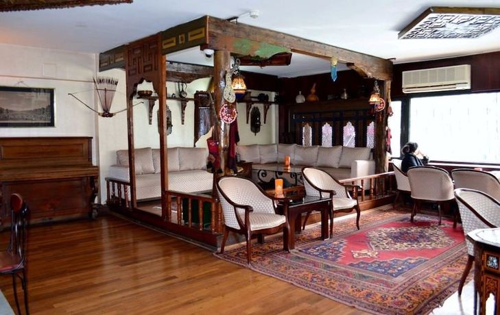 Imagen del bar/restaurante del Hotel Ebru. Foto 6