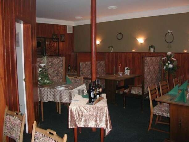 Imagen del bar/restaurante del Hotel Ebsens. Foto 10