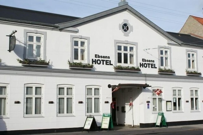 Imagen general del Hotel Ebsens. Foto 5